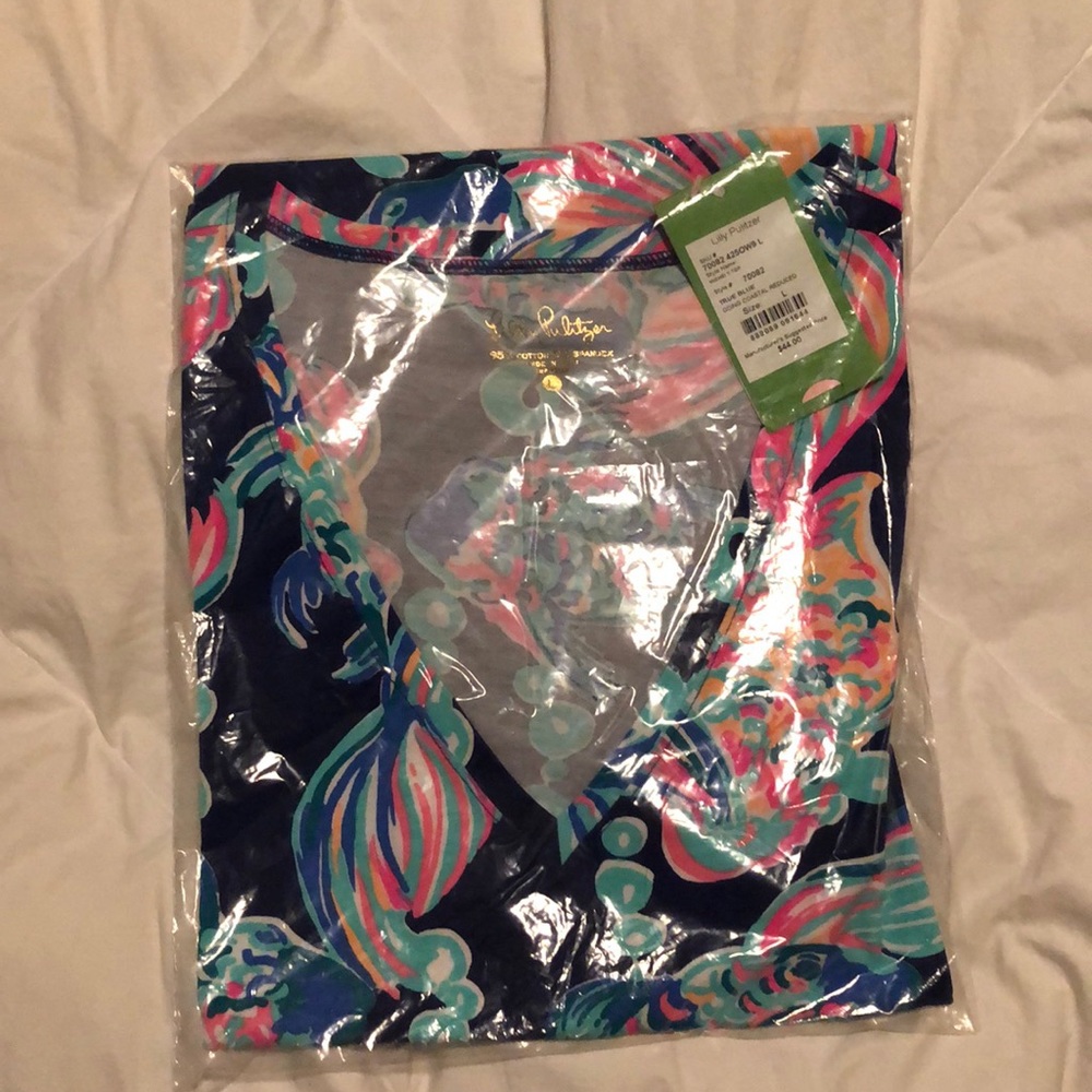 Lilly Pulitzer going coastal tee shirt